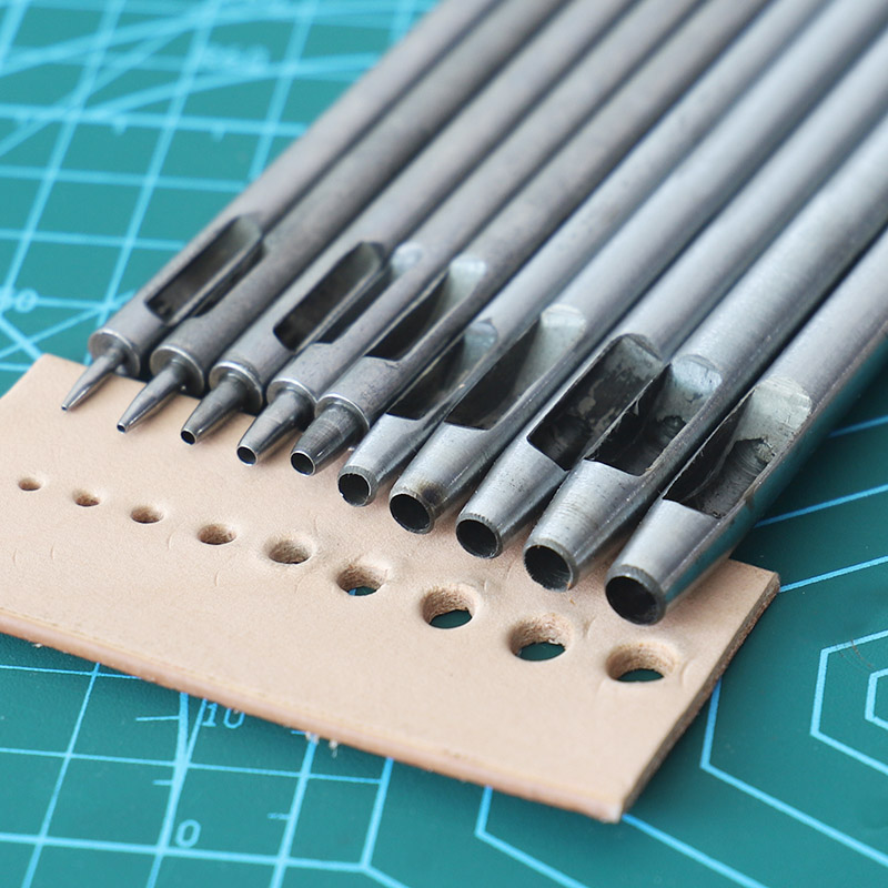 طقم أدوات ثقب الجلد الدوارة 10 - مراجعة Leatherwork Hole Punch وسعره