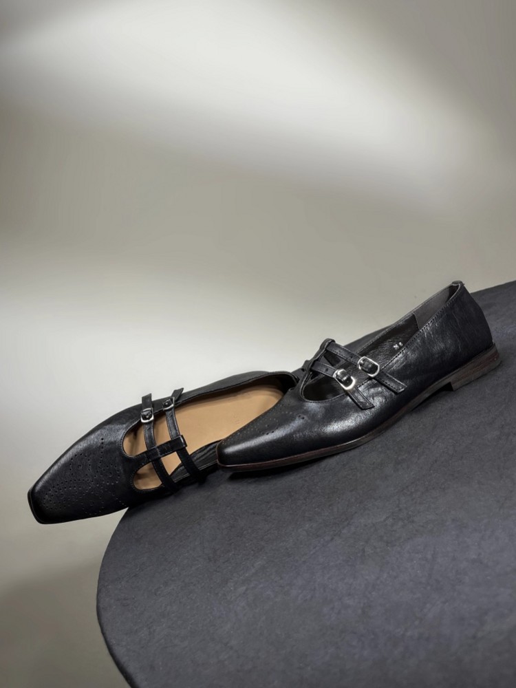 النمط الفرنسي الأنيق المرأة مش - مراجعة Leatherwork In French وسعره